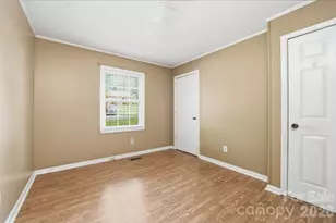 412 E Poplar St, Stanley, NC 28164 - Photo 20