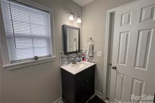 7172 Rolling Hills Dr, Sherrills Ford, NC 28673 - Photo 18