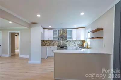 8000 Chapman Street, Charlotte, NC 28216 - Photo 12