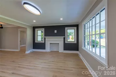 8000 Chapman Street, Charlotte, NC 28216 - Photo 6