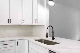 107 Brown St, Clover, SC 29710 - Photo 12