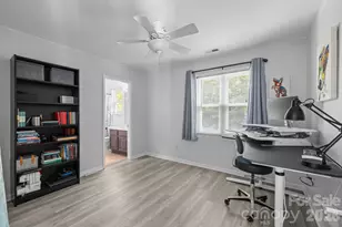 13914 Loch Loyal Dr, Charlotte, NC 28273 - Photo 24