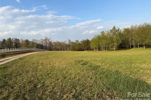 201 Blue Mountain Ln, Tryon, NC 28782 - Photo 1