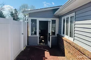 200 Dartcrest Dr, Hendersonville, NC 28792 - Photo 4