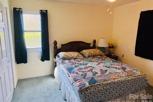 200 Dartcrest Dr, Hendersonville, NC 28792 - Photo 10