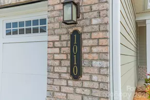 1010 Carlyle Ln, Monroe, NC 28110 - Photo 2