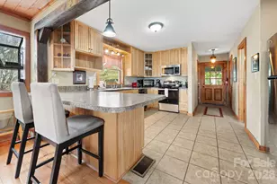 173 Chipmunk Ln, Blowing Rock, NC 28605 - Photo 6