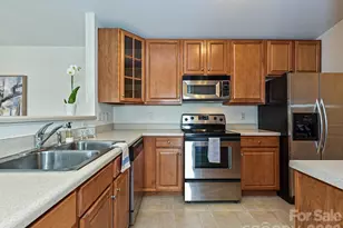 11873 Ridgeway Park Dr, Charlotte, NC 28277 - Photo 6