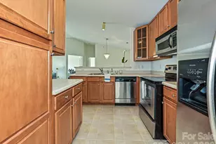 11873 Ridgeway Park Dr, Charlotte, NC 28277 - Photo 8