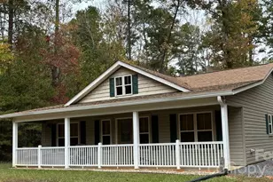 369 Pinecrest Cir, Troy, NC 27371 - Photo 2