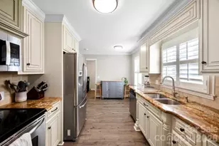 112 Brook Ln, Mount Holly, NC 28120 - Photo 8