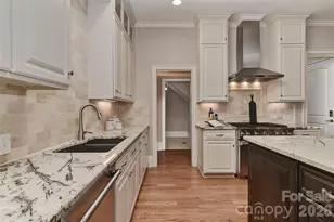 5909 Tred Avon Ct, Charlotte, NC 28226 - Photo 6