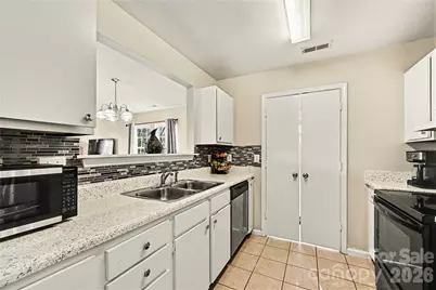 432 Coxe Avenue, Charlotte, NC 28208 - Photo 8