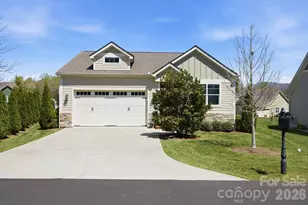 82 Blacksmith Run Dr, Hendersonville, NC 28792 - Photo 2