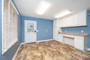 923 1st St NE, Hickory, NC 28601 - Photo 34