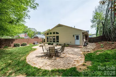 923 1st Street NE, Hickory, NC 28601 - Photo 6