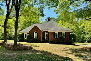 400 Arminius Ct, Monroe, NC 28110 - Photo 2