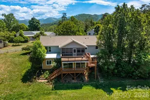 6 Arrowhead Ln, Weaverville, NC 28787 - Photo 2