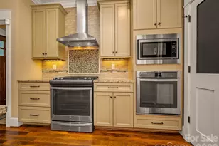 439 Monarch Rd, Hendersonville, NC 28739 - Photo 16