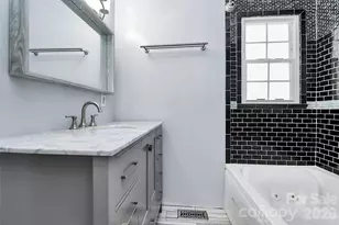 5815 Chapel Creek Ct, Charlotte, NC 28226 - Photo 12