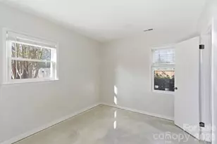 5810 Red Carriage Ln, Charlotte, NC 28212 - Photo 12