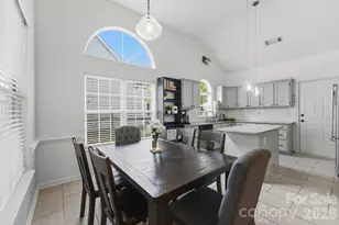 7715 Blythwood Ln, Charlotte, NC 28227 - Photo 10