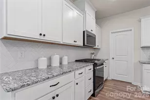 9110 Buckley Ct, Charlotte, NC 28269 - Photo 20