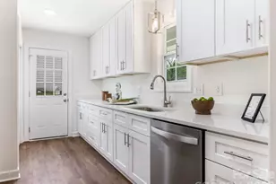 7606 Walnut Wood Dr, Charlotte, NC 28227 - Photo 6