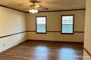 1113 Peachtree St, Lincolnton, NC 28092 - Photo 4