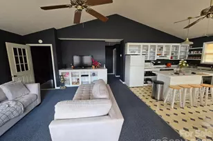 987 W Rd, Hot Springs, NC 28743 - Photo 4