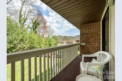 103 Oakwood Place #4, Hendersonville, NC 28792 - Photo 8