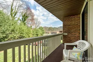 103 Oakwood Pl, Hendersonville, NC 28792 - Photo 8