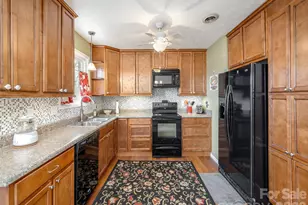 103 Oakwood Pl, Hendersonville, NC 28792 - Photo 14