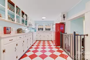 8 Concord Rd, Asheville, NC 28803 - Photo 16