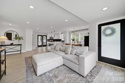 517 Inwood Drive, Charlotte, NC 28209 - Photo 2