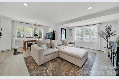 517 Inwood Drive, Charlotte, NC 28209 - Photo 4