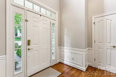 5719 Swanston Drive, Charlotte, NC 28269 - Photo 4