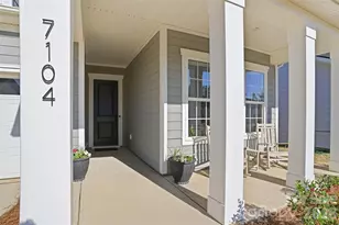 7104 Wayfarer Dr, Charlotte, NC 28269 - Photo 2