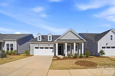 7104 Wayfarer Drive, Charlotte, NC 28269 - Photo 4