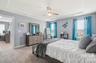 2010 Red Ash Dr, Charlotte, NC 28215 - Photo 18