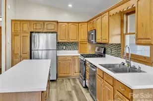 400 Indian Trail, Franklin, NC 28734 - Photo 6