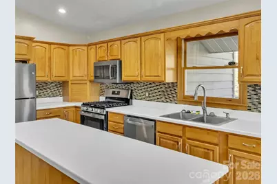 400 Indian Trail, Franklin, NC 28734 - Photo 4