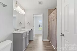 2047 Sonoma Valley Dr, Charlotte, NC 28214 - Photo 16