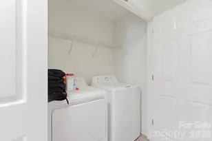 2047 Sonoma Valley Dr, Charlotte, NC 28214 - Photo 20