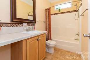 39 Kylie Grace Ln, Candler, NC 28715 - Photo 18