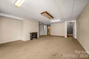 451 Britton Creek Dr, Hendersonville, NC 28791 - Photo 26