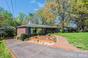 145 21st Ave NW, Hickory, NC 28601 - Photo 4