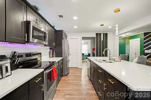 4828 Acorn Forest Ln, Charlotte, NC 28269 - Photo 6