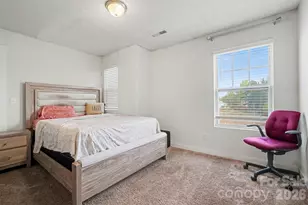 4828 Acorn Forest Ln, Charlotte, NC 28269 - Photo 18