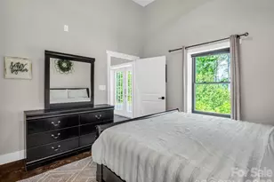 5717 Turnpike Rd, Etowah, NC 28742 - Photo 6